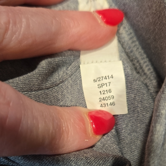 Ideology Zip-Front Gray and Pink Sports Bra - Picture 4 of 9